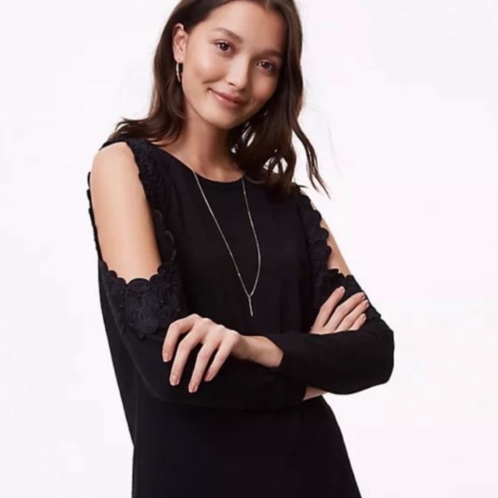 loft floral crochet cold shoulder long sleeve S